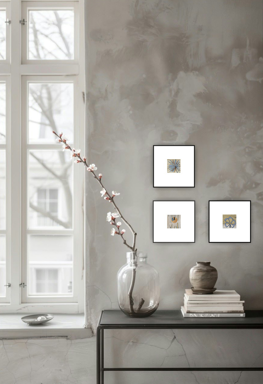 Gerahmte Kunstdrucke Pearls of Mallorca an einer Wand